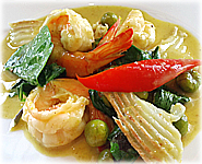 Thai Recipes :  Thai Stir fried shrimps with Green Curry Paste 