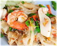 Thai Recipes : Stir Fried Spicy Noodle with Seafood