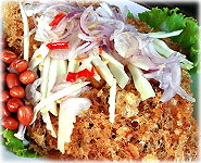 Thai Recipes :  Crispy Fish with Green Mango Salad