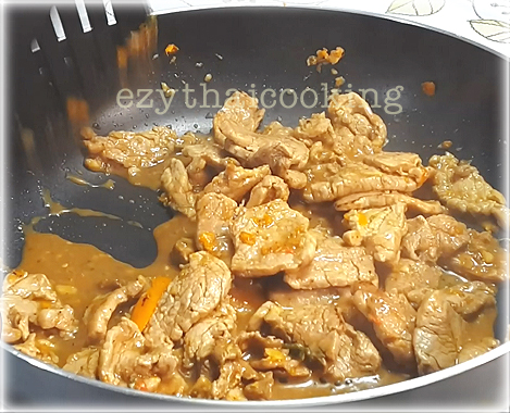  Thai Food Recipe | Stir-Fried Pork with Shrimp Paste