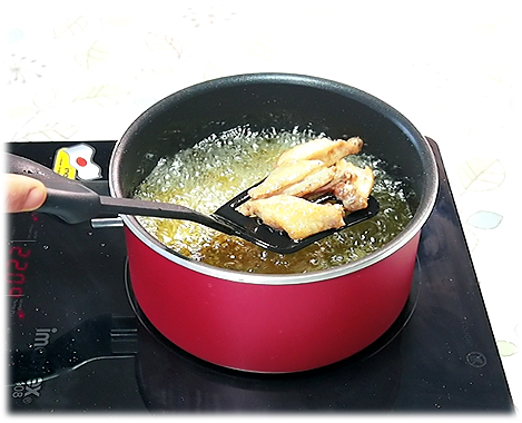 Thai Food Recipe |   Thai Fried Chicken Wings with Salt