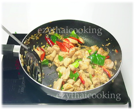  Thai Food Recipe | Stir Fried Chicken with Lemongrass