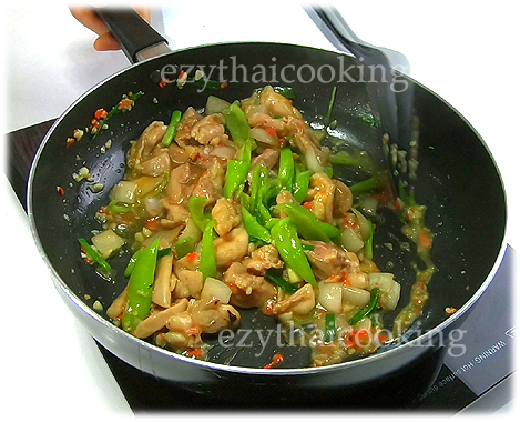  Thai Food Recipe | Stir Fried Chicken with Green Peppers
