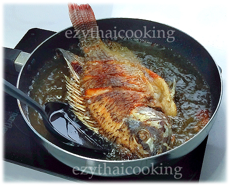  สูตรอาหารไทย : ปลาราดพริก