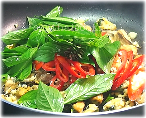  สูตรอาหารไทย : หอยแมลงภู่ผัดน้ำพริกเผา